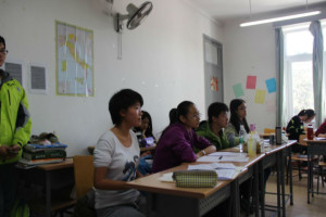 太阳成集团tyc41183新生辩论赛第一轮——强强对决，如火如荼 2